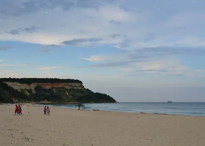 Letovishte Romantika Къмпинг *