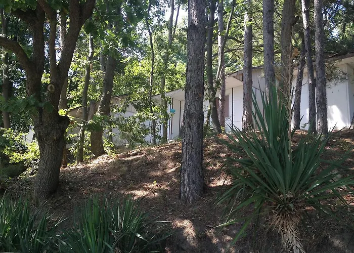 Къмпинг Letovishte Romantika