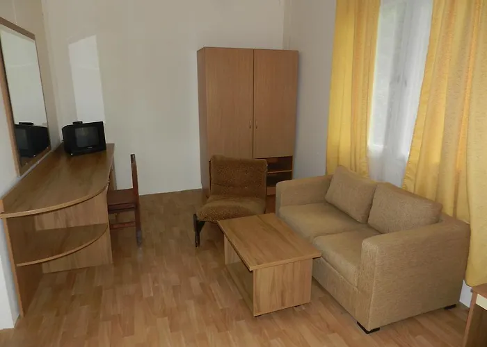 Къмпинг Letovishte Romantika