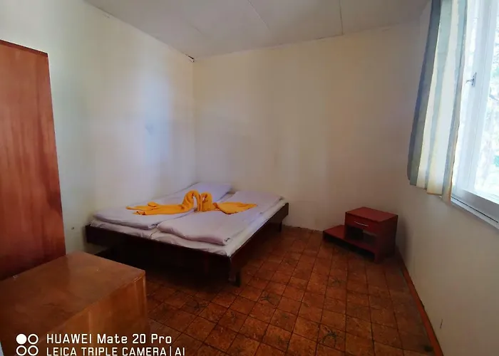 Къмпинг Letovishte Romantika